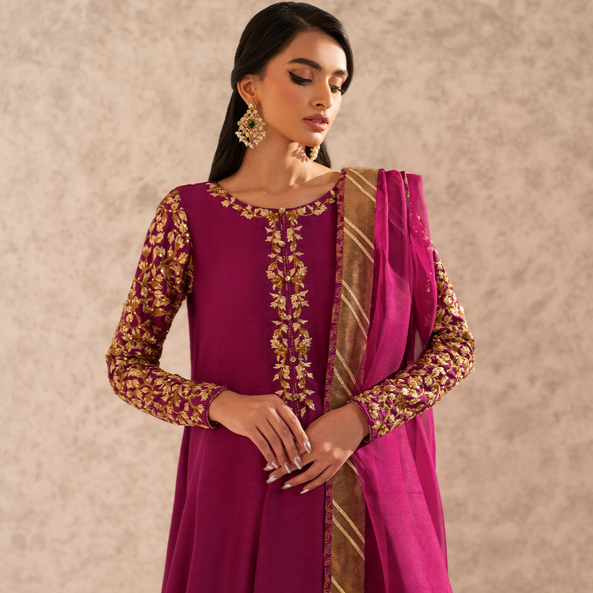 Pakistani Magenta Embroidered Korean Raw Silk Cropped Pishwas (4-Piece) - Image 4