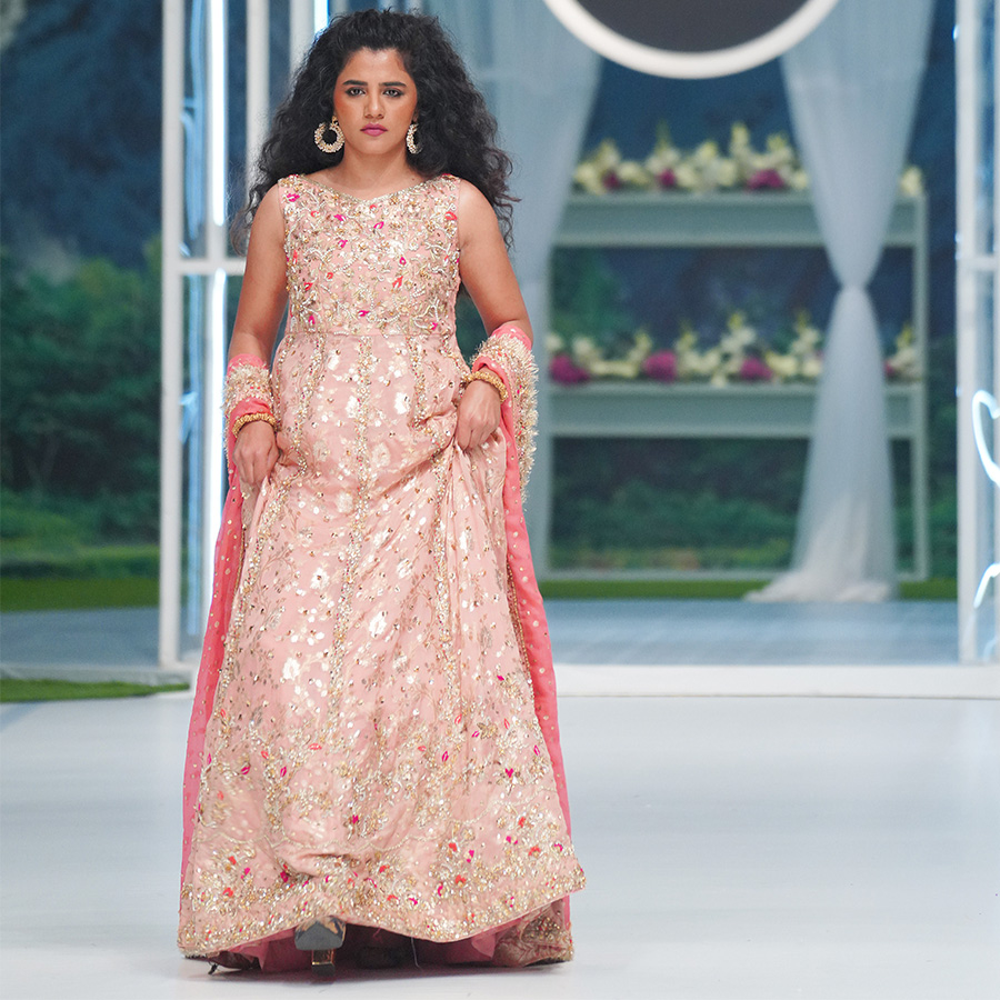 Pakistani Blush Pink Resham Zari Chiffon Pishwas (3-Piece) - Image 1
