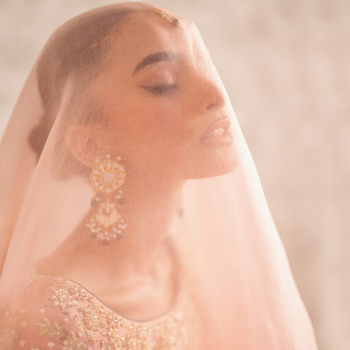 Pakistani Blush Pink Hand-Embellished Zari Tissue Silk Pishwas (2-Piece) - Image 2