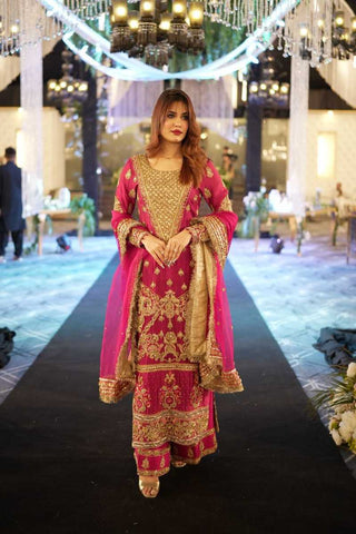 Pakistani Magenta Gold Embroidered Georgette Salwar Kameez (3-Piece) - Image 2