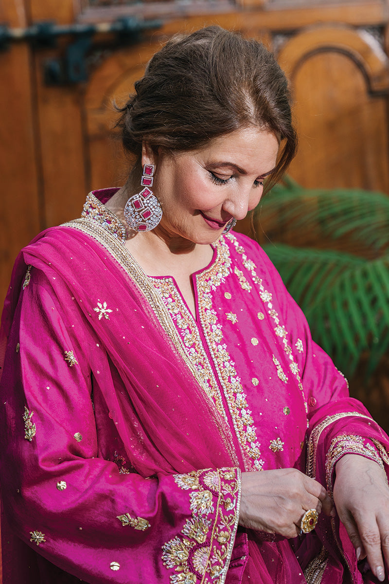 Magenta Zardozi Kamdani Jamawar Kurta Set (3-Piece) - Image 5