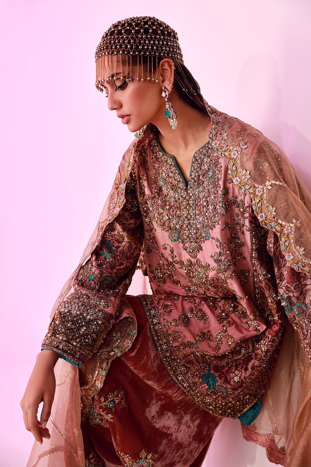 Pakistani Tea Pink Zari Jamawar Salwar Kameez (3-Piece) - Image 4