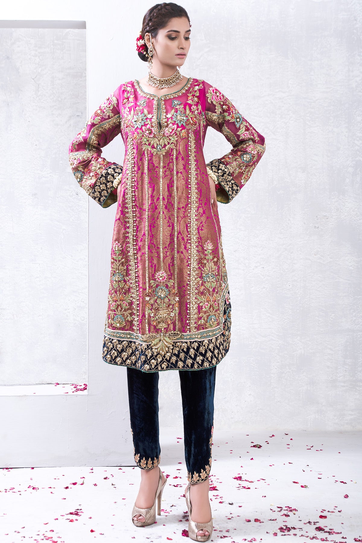 Fuchsia Pink Zardozi Jamawar Salwar Kameez (2-Piece) - Image 1