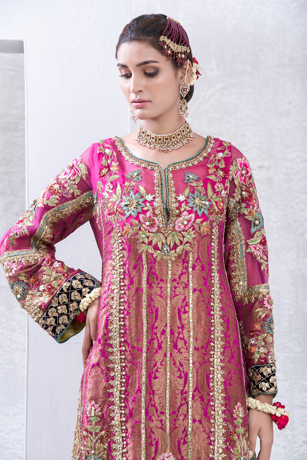 Fuchsia Pink Zardozi Jamawar Salwar Kameez (2-Piece) - Image 3
