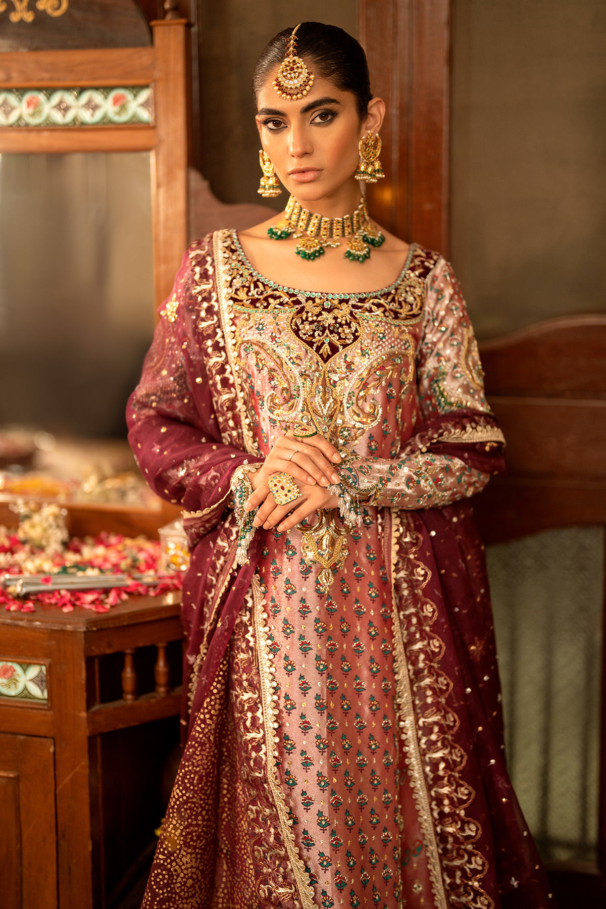 Pakistani Deep Pink Zardozi Lamé Salwar Kameez (3-Piece) - Image 5