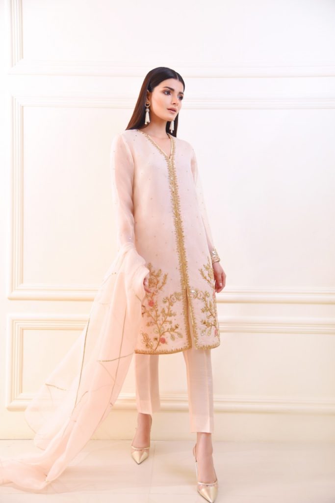 Pakistani Pastel Pink Embroidered Pure Organza Salwar Kameez (3-Piece) - Image 1
