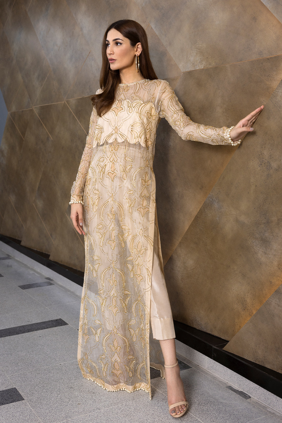 Pakistani Peach Embroidered Organza Salwar Kameez (3-Piece) - Image 1