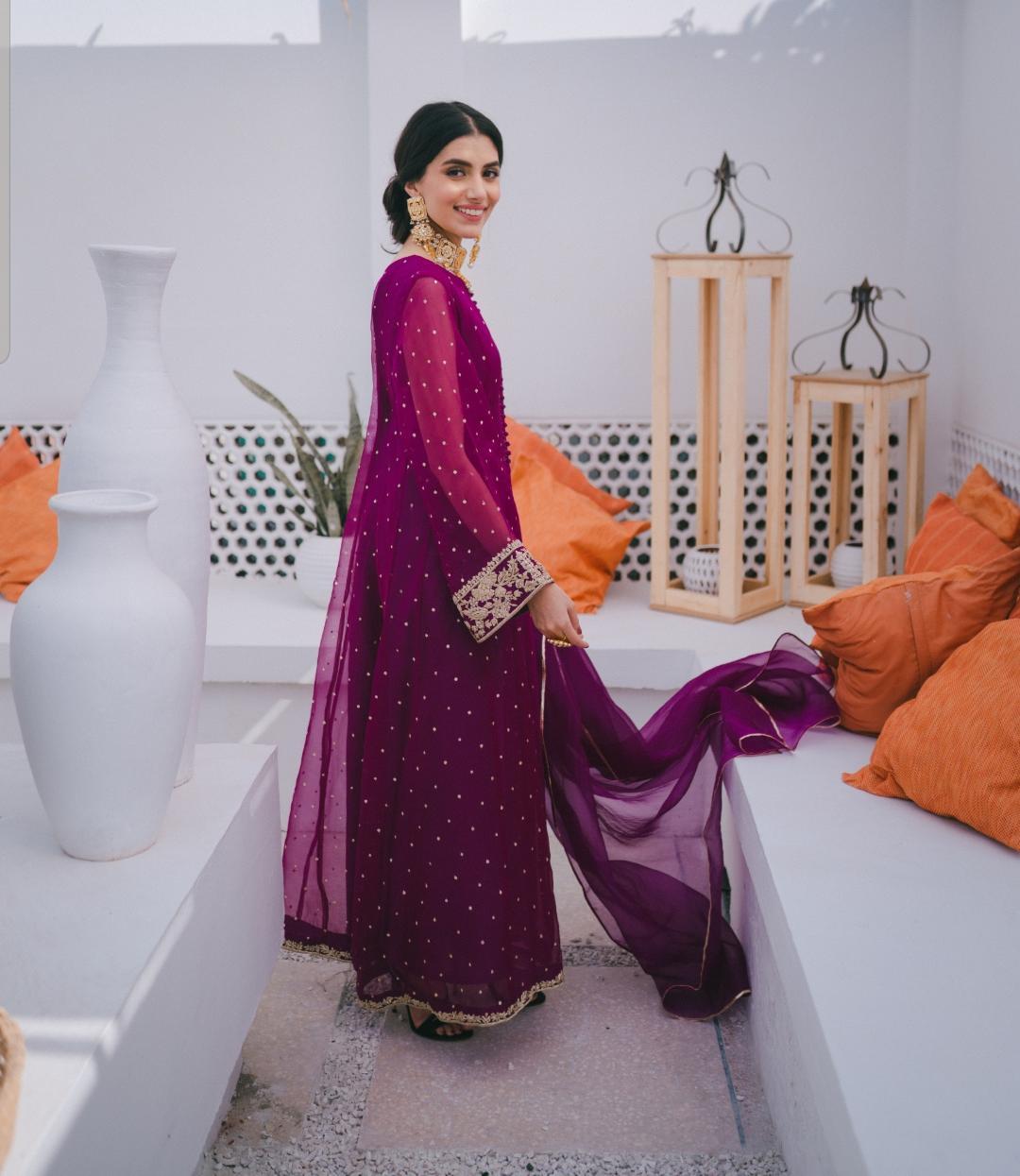 Pakistani Magenta Embellished Pure Organza Salwar Kameez (3-Piece) - Image 3