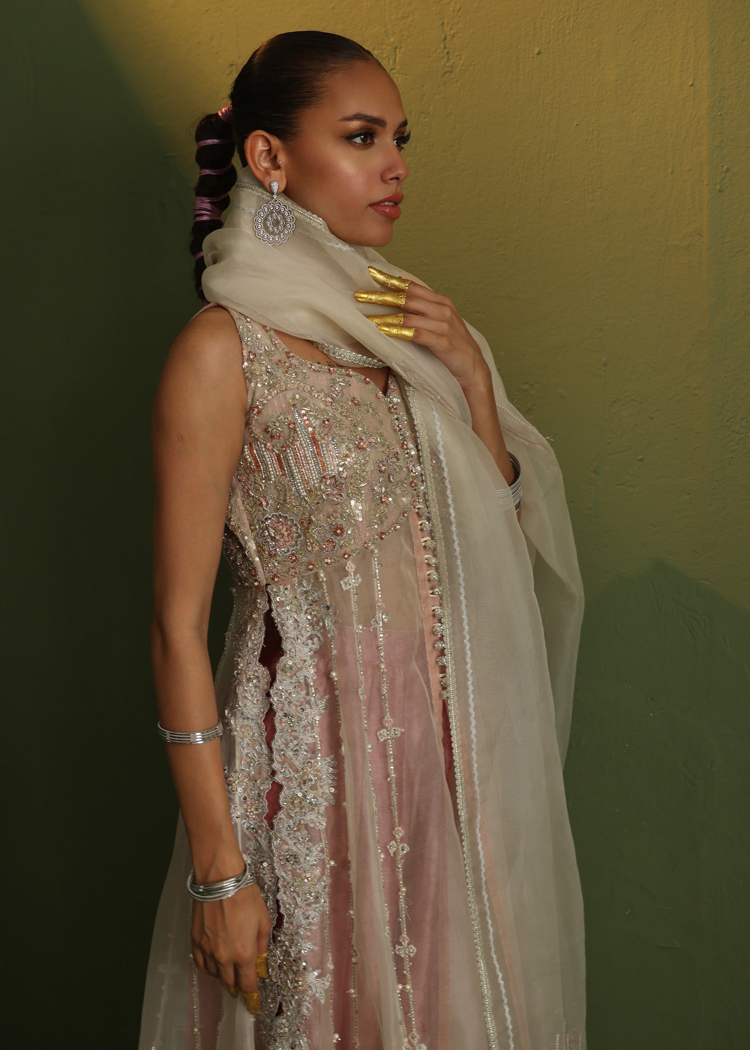 Pink Zardozi Embroidered Pure Organza Salwar Kameez (3-Piece) - Image 2