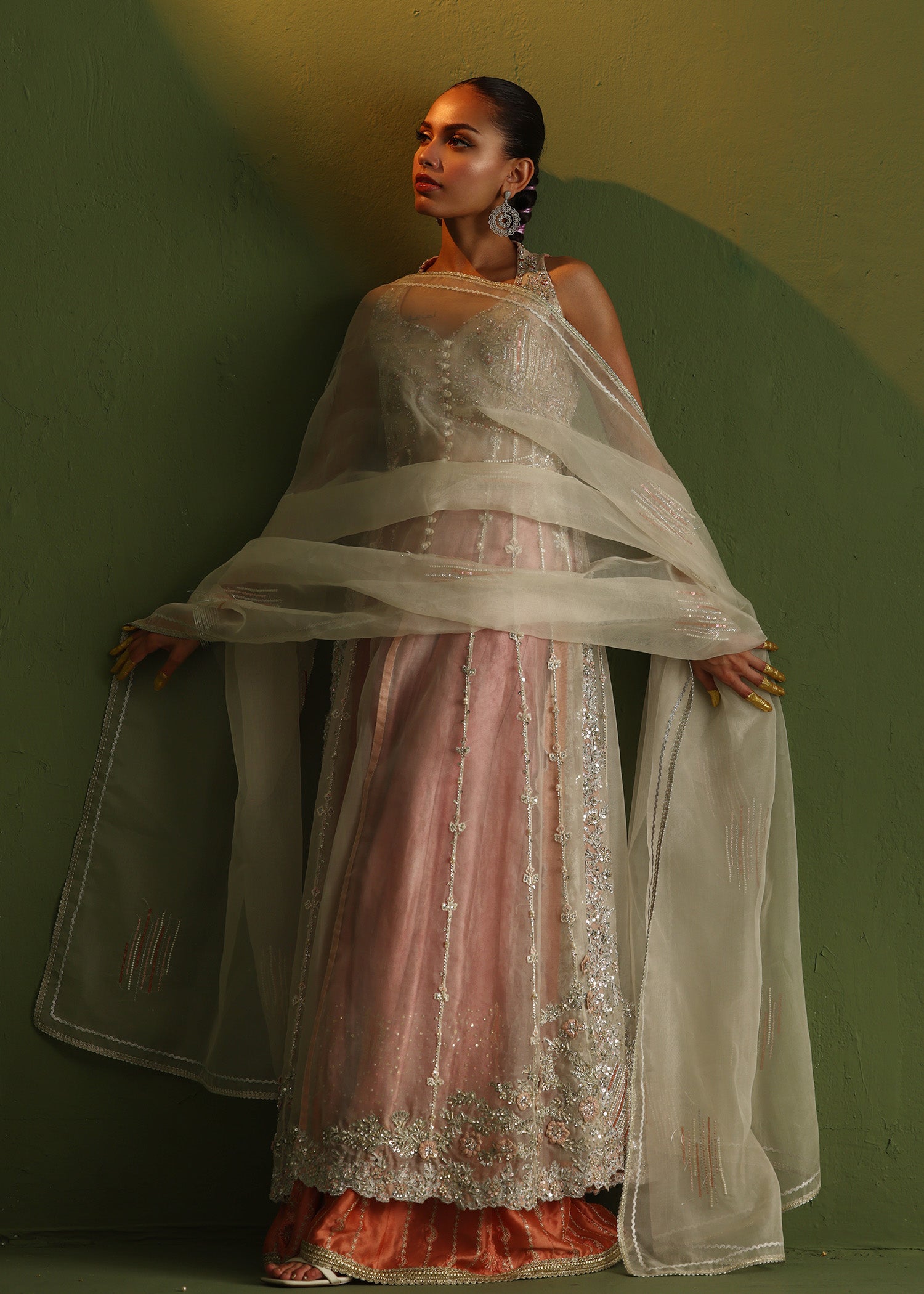 Pink Zardozi Embroidered Pure Organza Salwar Kameez (3-Piece) - Image 3