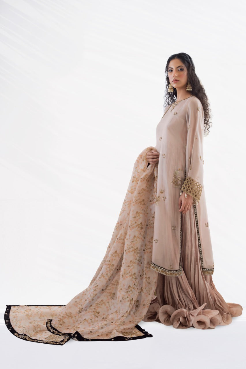Blush Pink Zardozi Organza Kurta (3-Piece) - Image 2