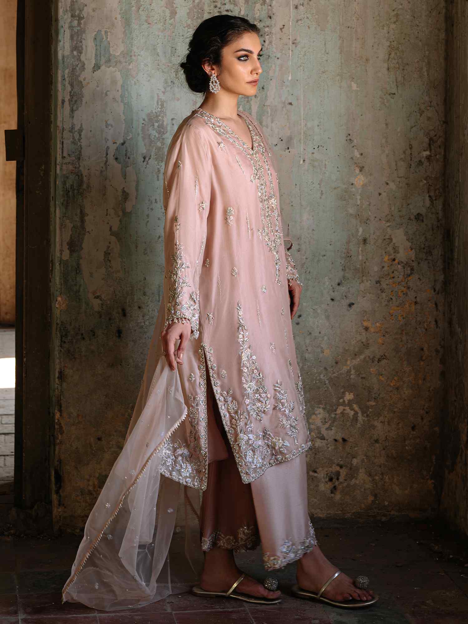 Light Pink Zardozi Organza Salwar Kameez (3-Piece) - Image 3
