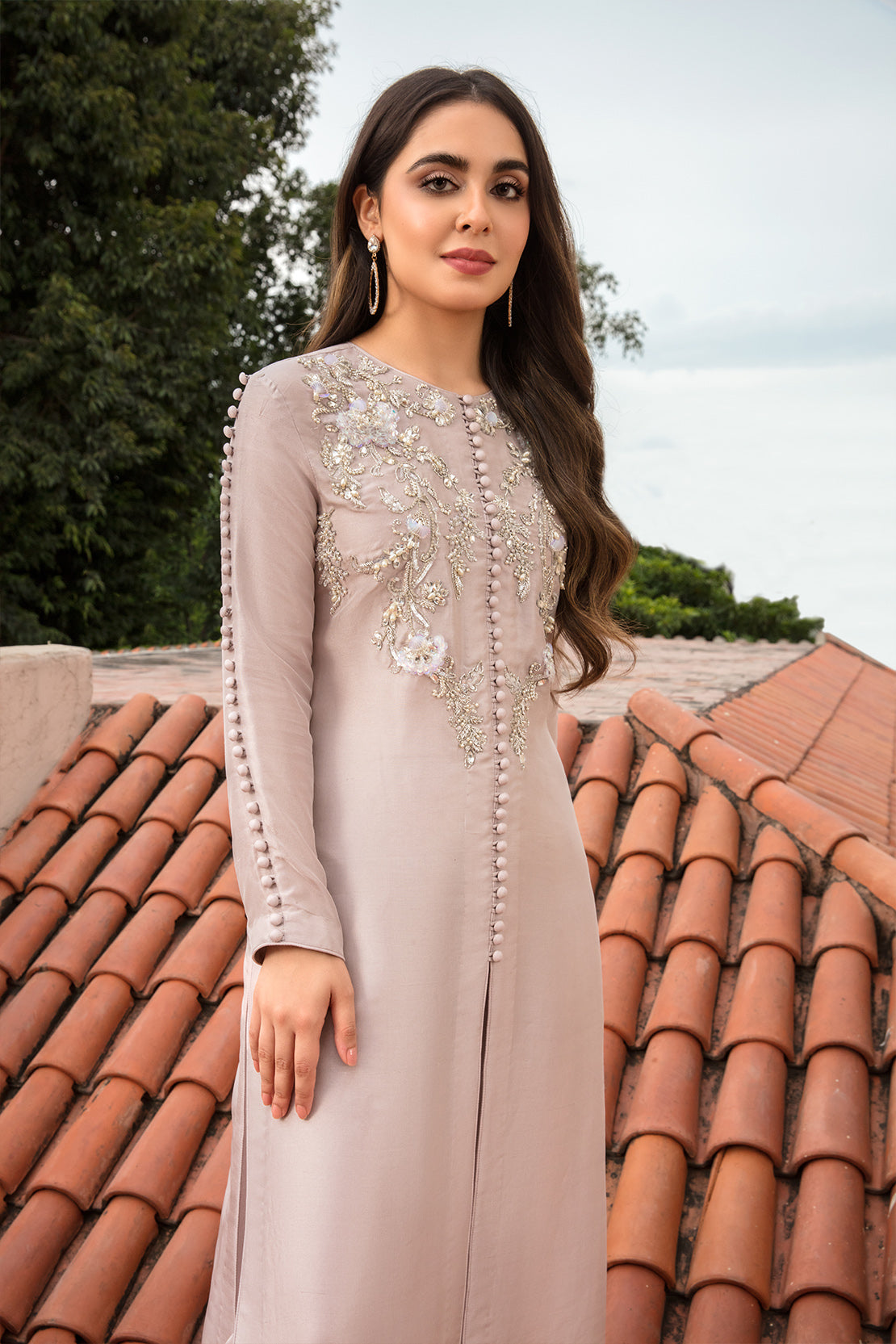 Dusty Mauve Hand Embellished Raw Silk Salwar Kameez (3-Piece) - Image 3