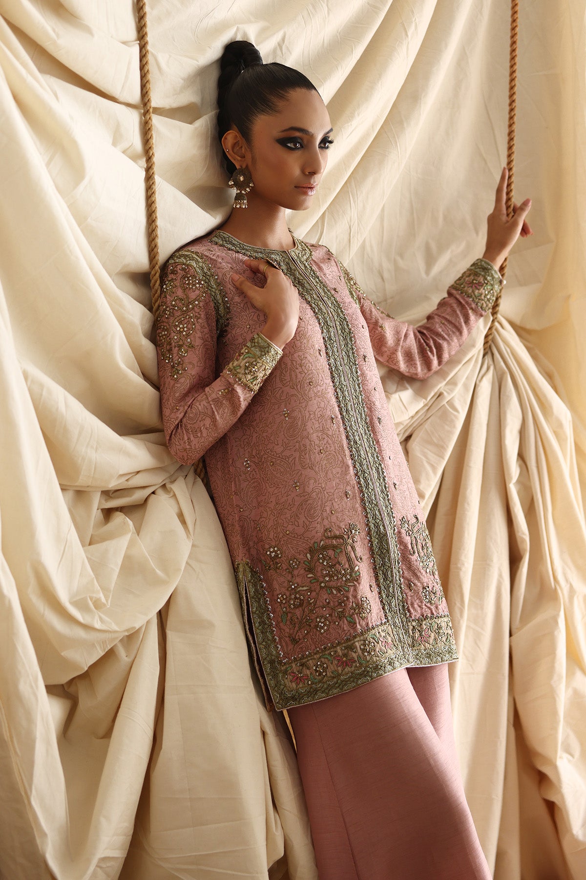 Tea Pink Zardozi Raw Silk Jacket & Pants (2-Piece) - Image 4