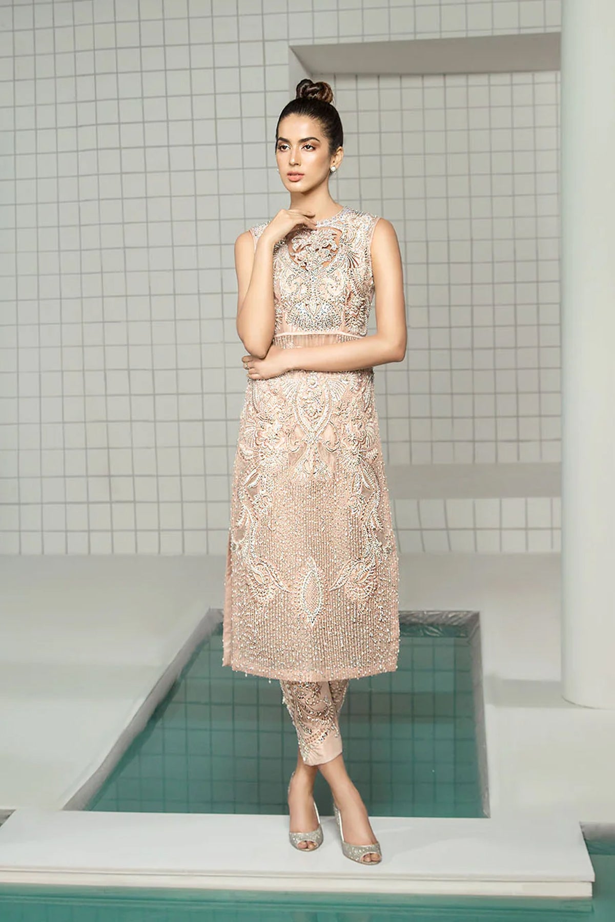 Pakistani Blush Pink Embellished Silk-Blend Kurta Set (2-Piece) - Image 1