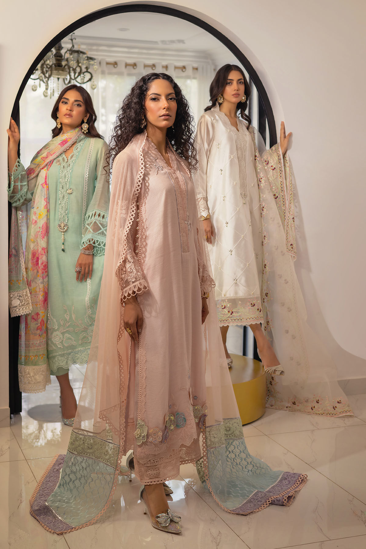 Pakistani Blush 3D Appliqué Silk Net Salwar Kameez (3-Piece) - Image 12