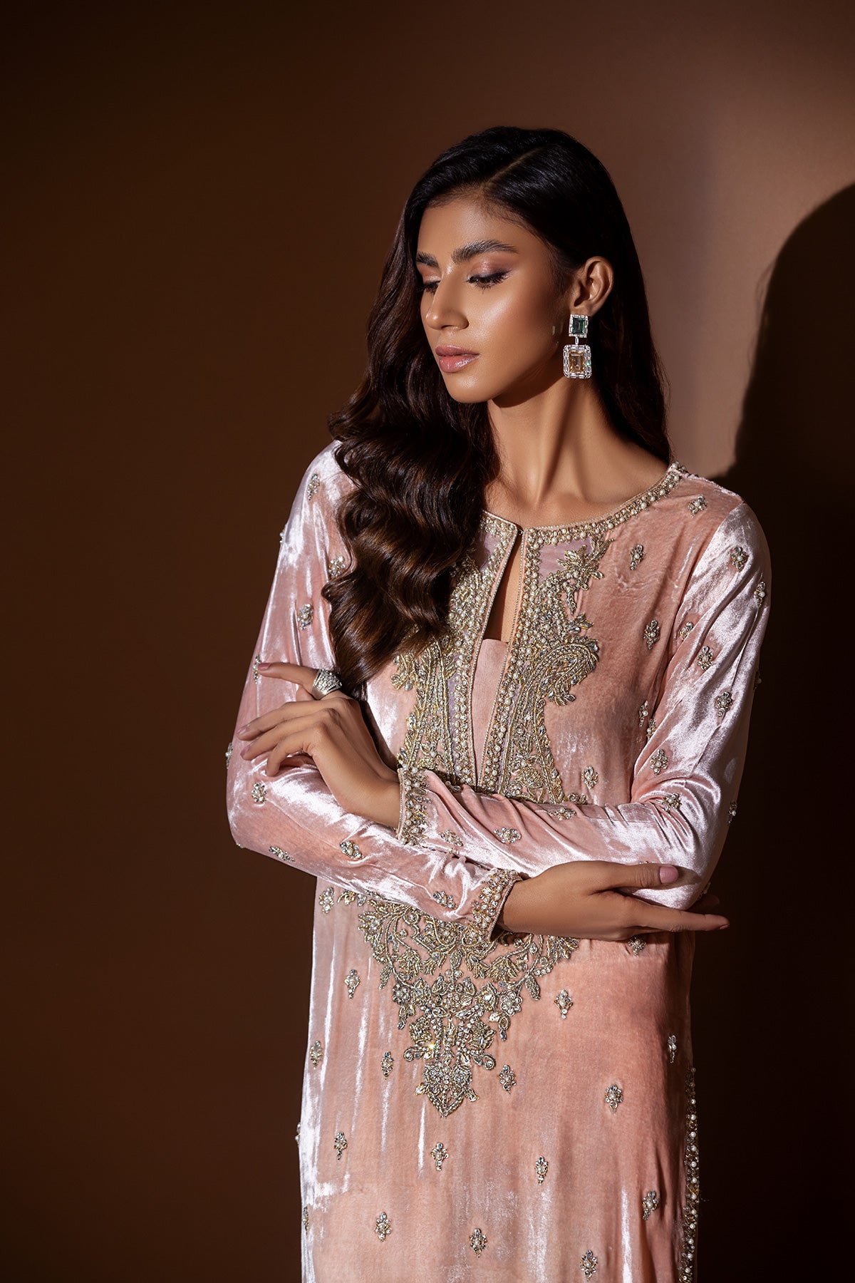 Peach Embellished Velvet Long Shirt & Silk Pants (2-Piece) - Image 2