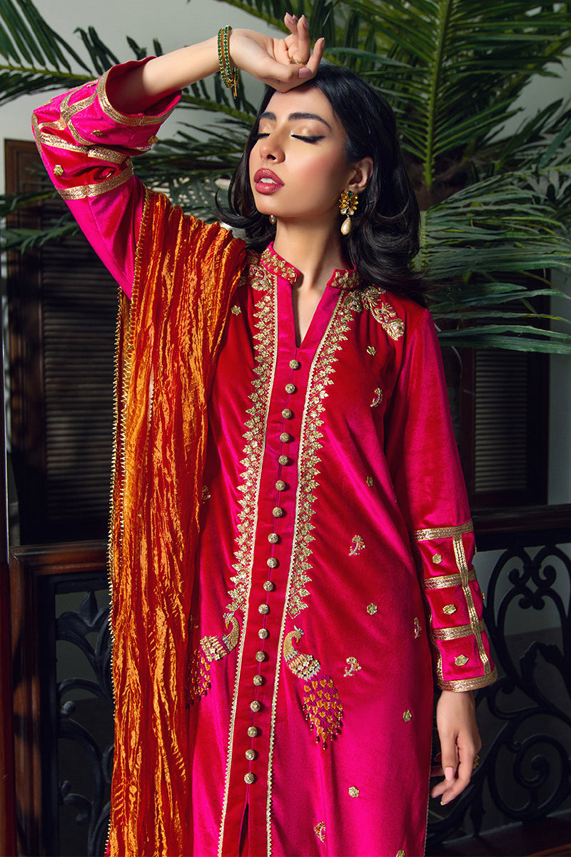 Pakistani Deep Festive Pink Hand-Embellished Velvet Kurta Set (3-Piece) - Image 5