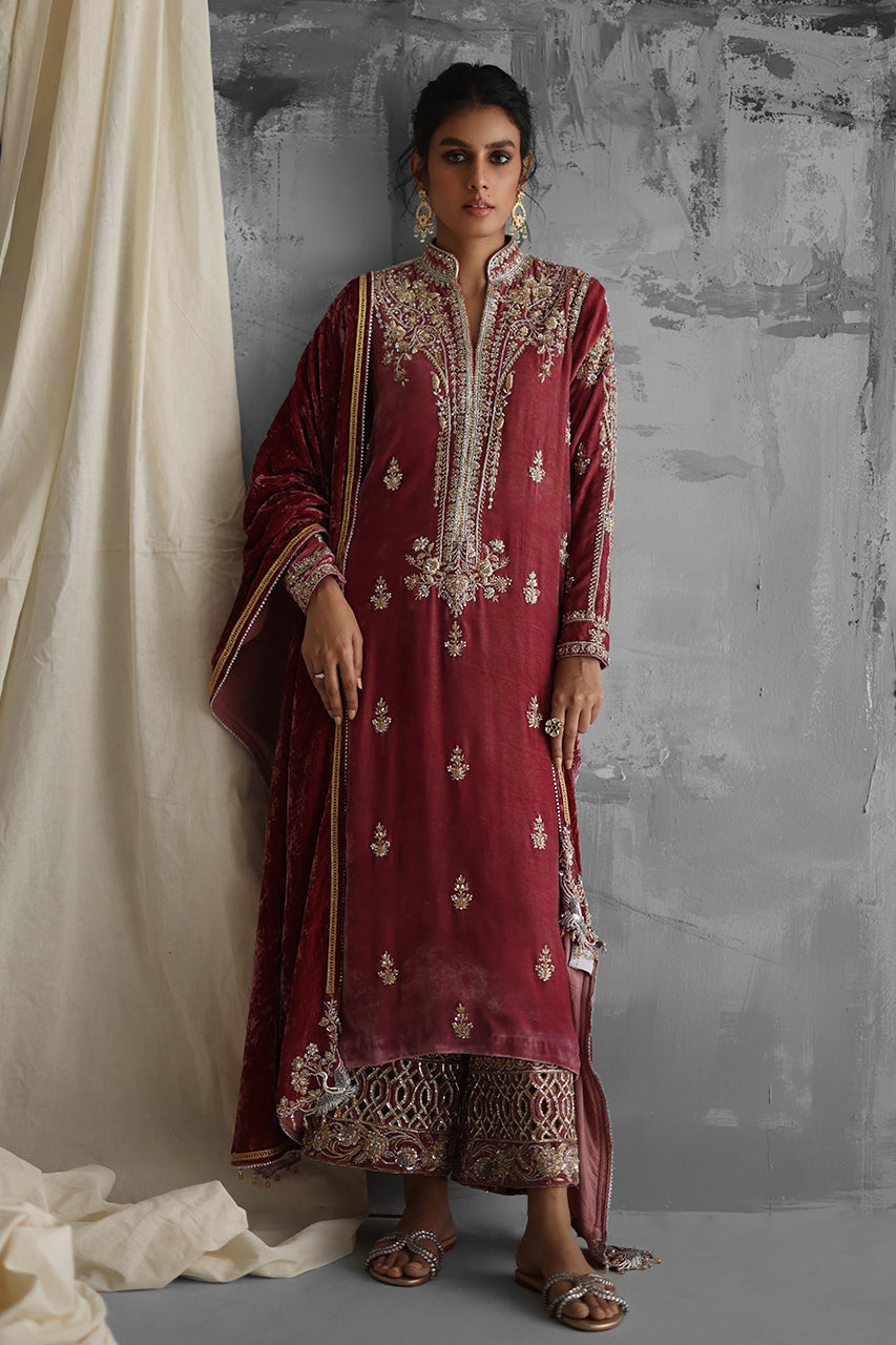 Dull Rose Pink Zardozi Velvet Kurta Set (3-Piece) - Image 1