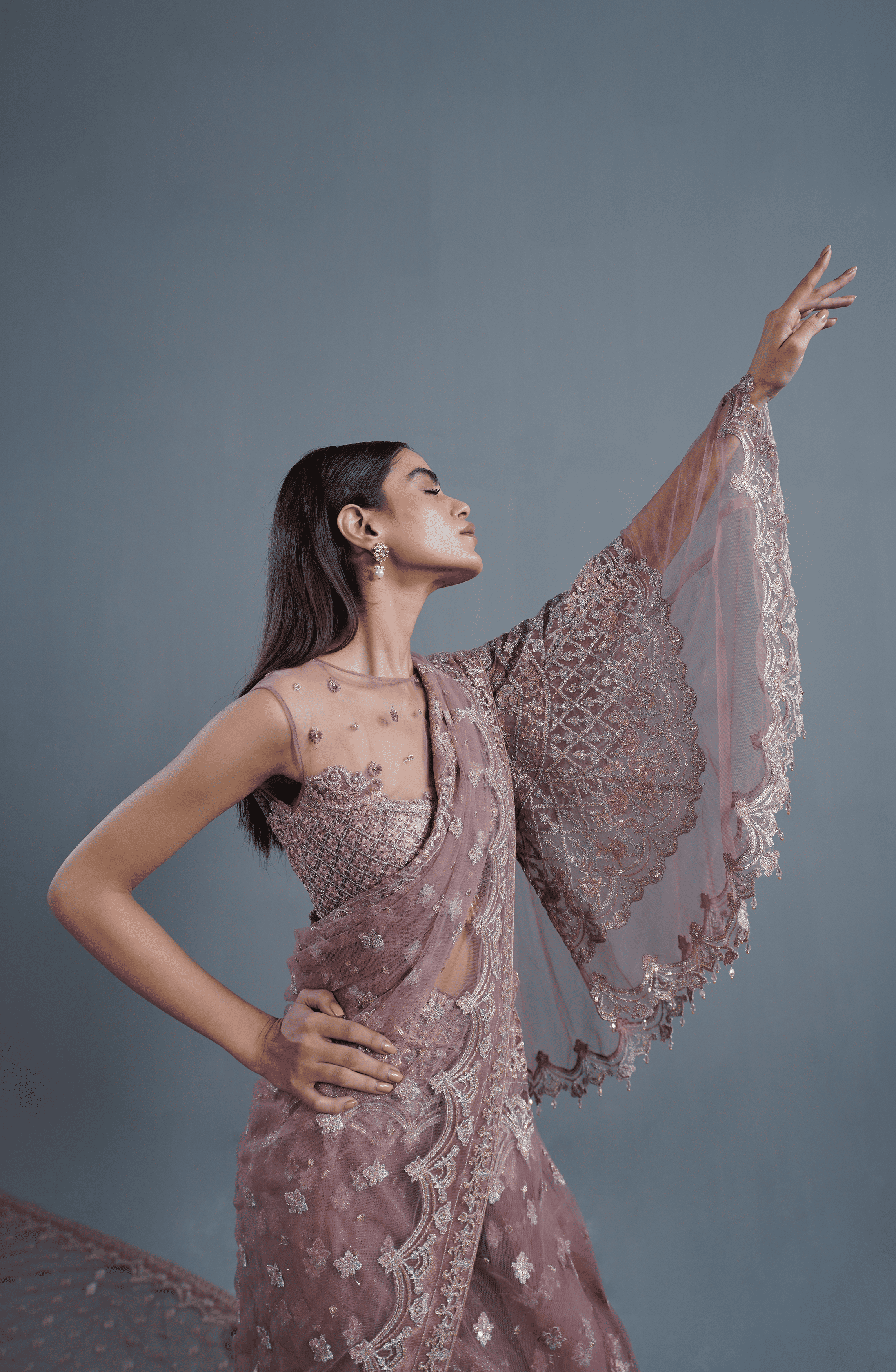 Pakistani Dusty Rose Embroidered Net Saree (3-Piece) - Image 5