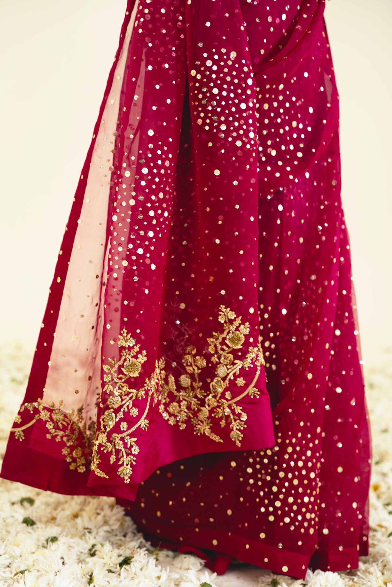 Magenta Gold Embroidered Organza Saree (2-Piece) - Image 4
