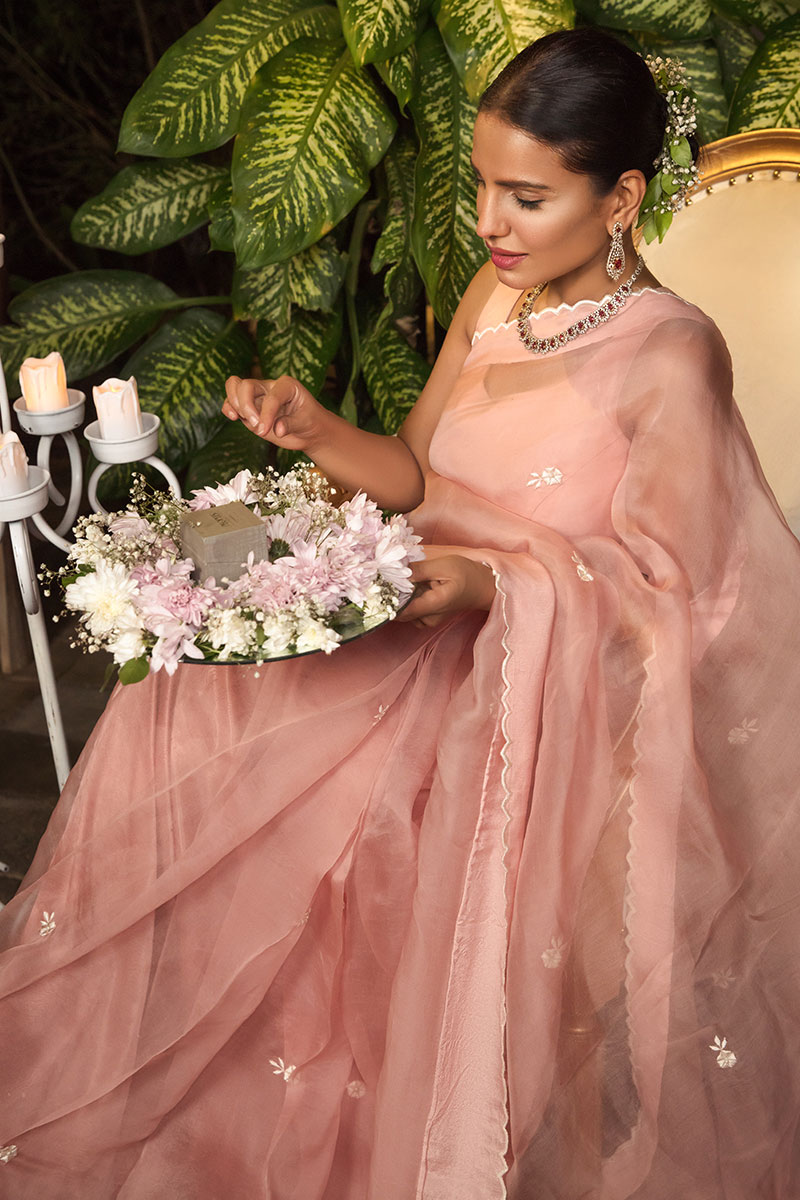 Pakistani Old Rose Resham Bootis Organza Saree (1-Pc) - Image 4