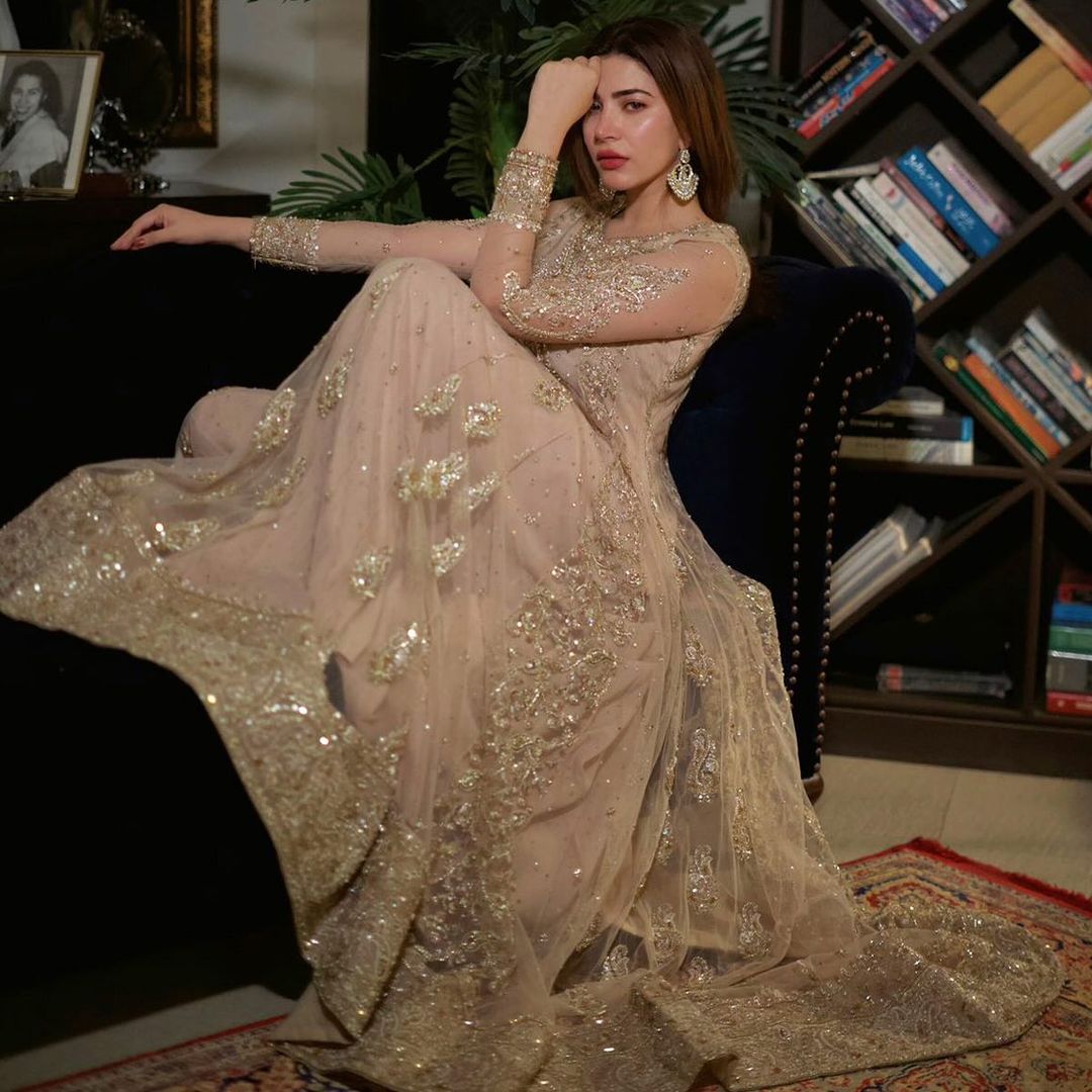 Dusty Rose Embellished Sharara Set (3-Piece) - Image 4