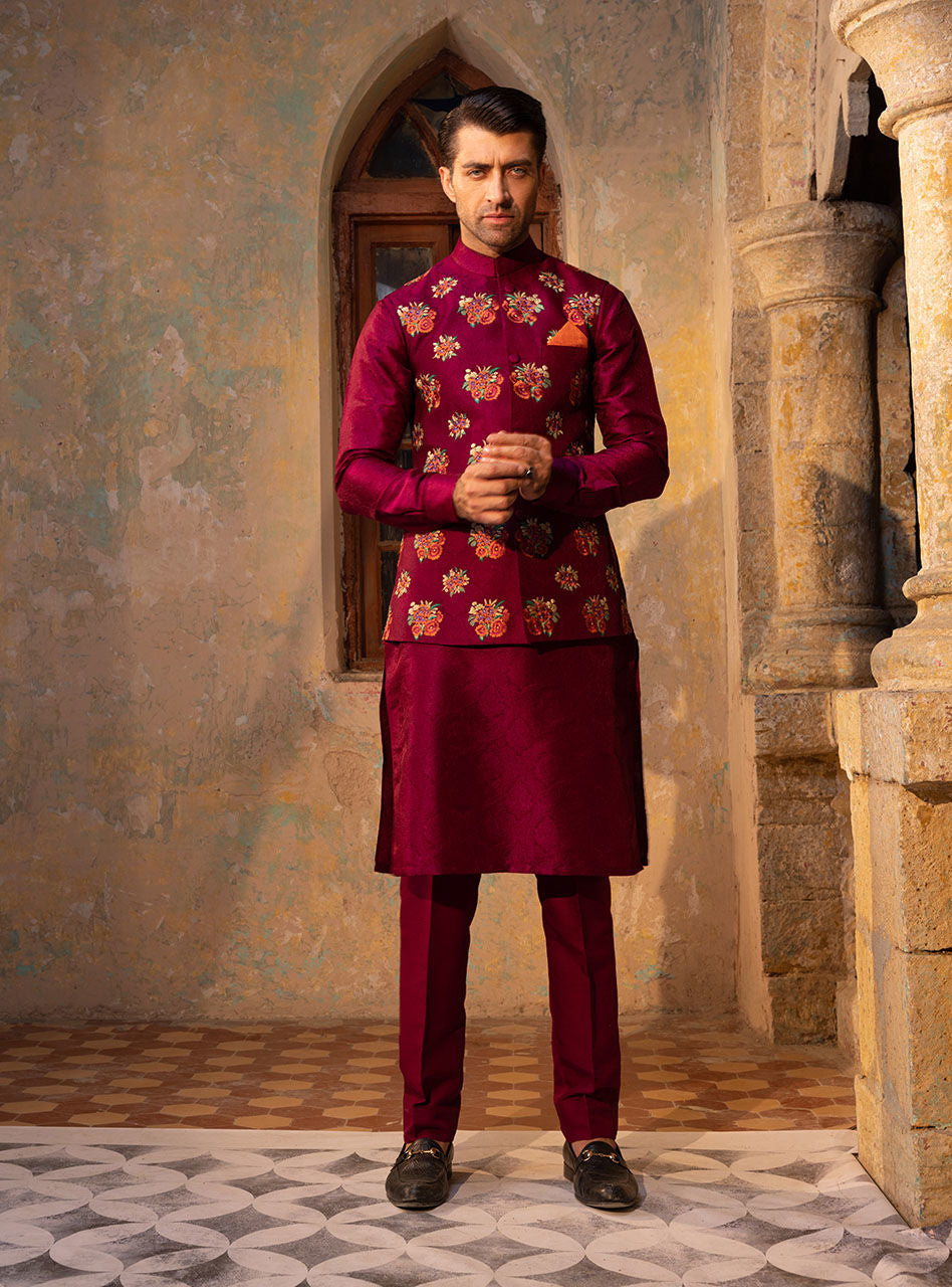 Magenta Embroidered Jacquard Waistcoat Kurta (3-Piece) - Image 2
