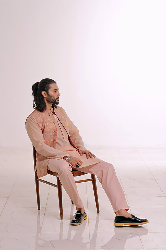 Tea Pink Embroidered Khaddi Cotton Kurta Trouser (3-Piece) - Image 9