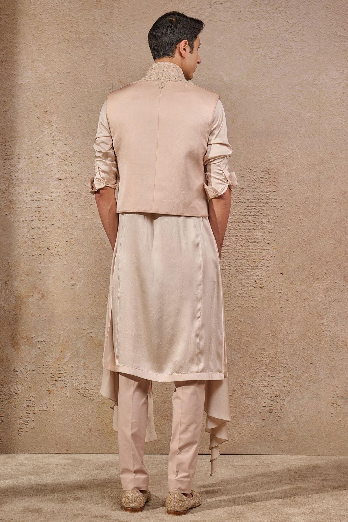 Salmon Dori-Embroidered Linen Satin Waistcoat Kurta (3-Piece) - Image 3