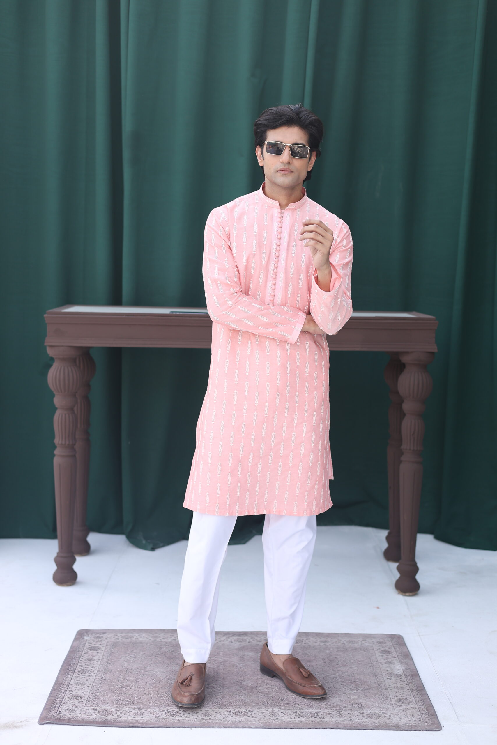 Pink Embroidered Paper Cotton Men’s Kurta (2-Piece) - Image 2