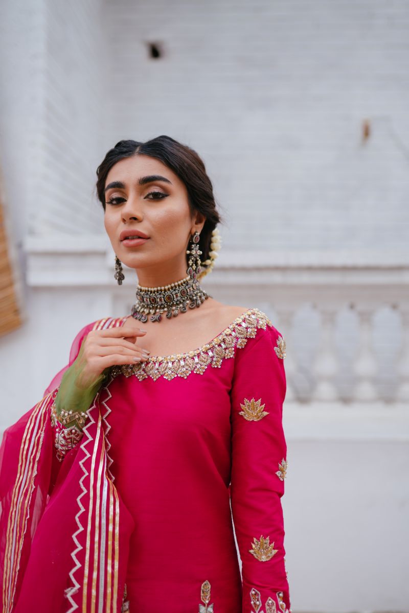 Pakistani Hot Pink Embroidered Raw Silk Gharara Set (3-Piece) - Image 4