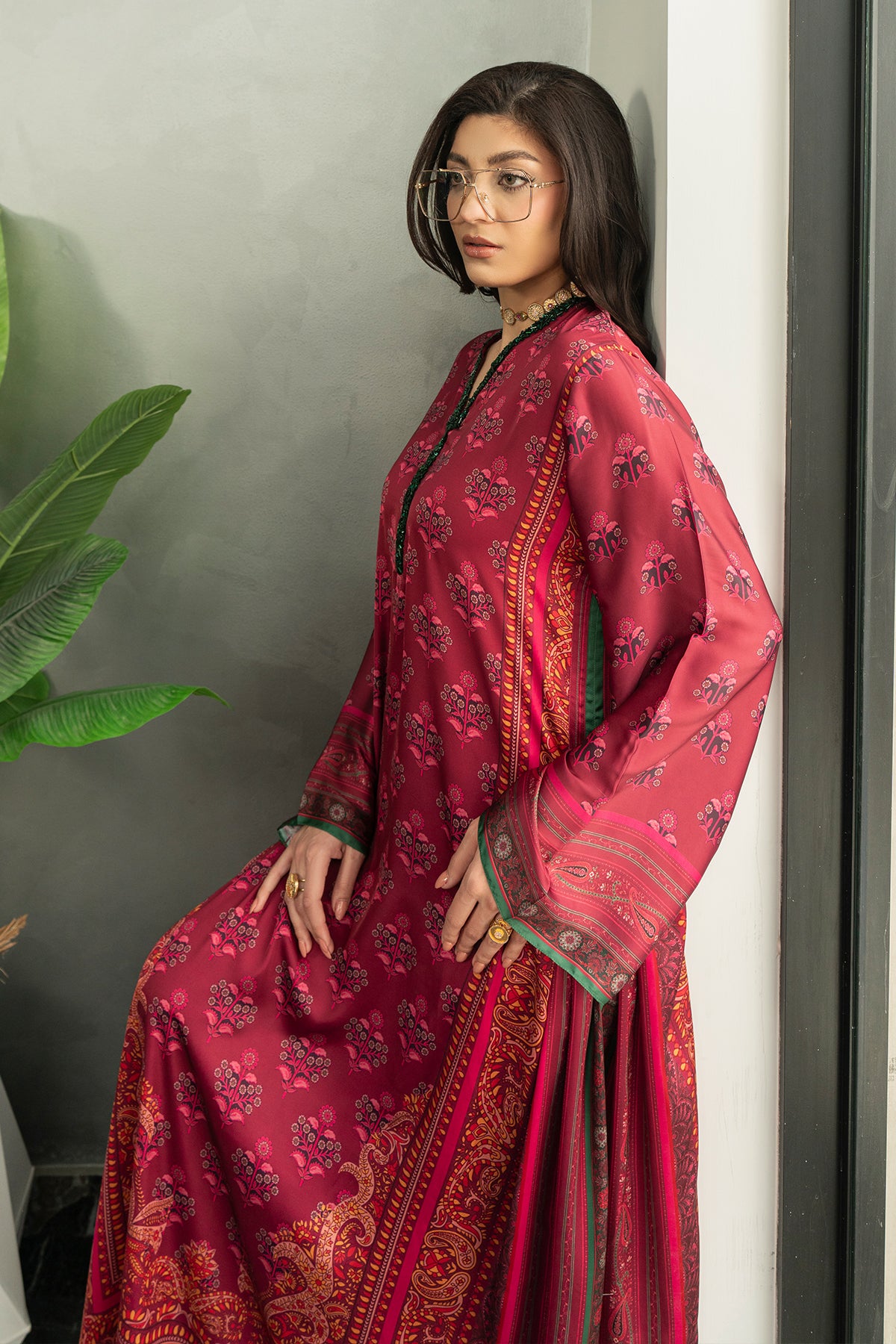 Pakistani Berry Hand Embellished Charmeuse Silk Kaftan (1-Pc) - Image 5