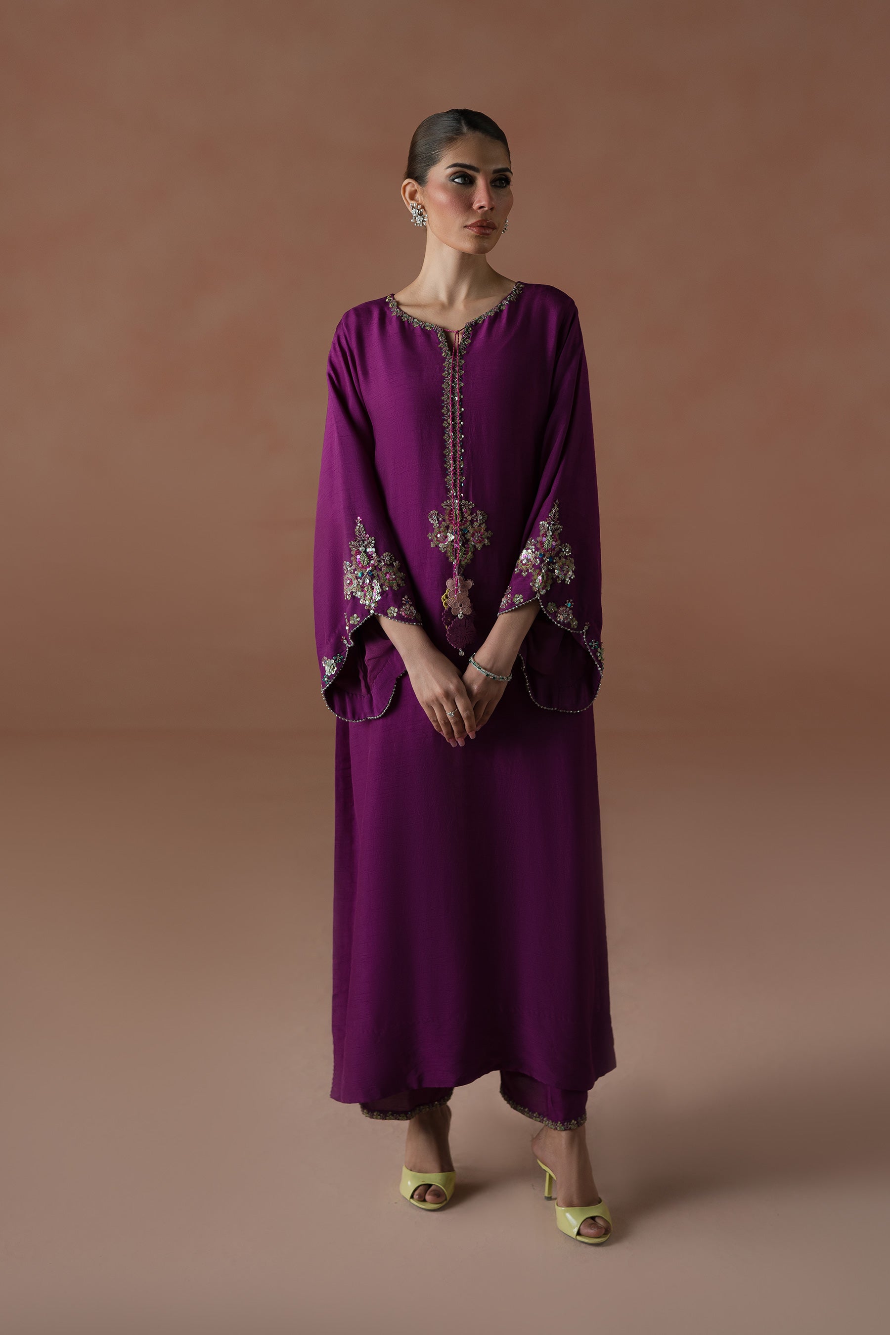 Pakistani Magenta Hand Embellished Blended Raw Silk Kaftan (2-Piece) - Image 1