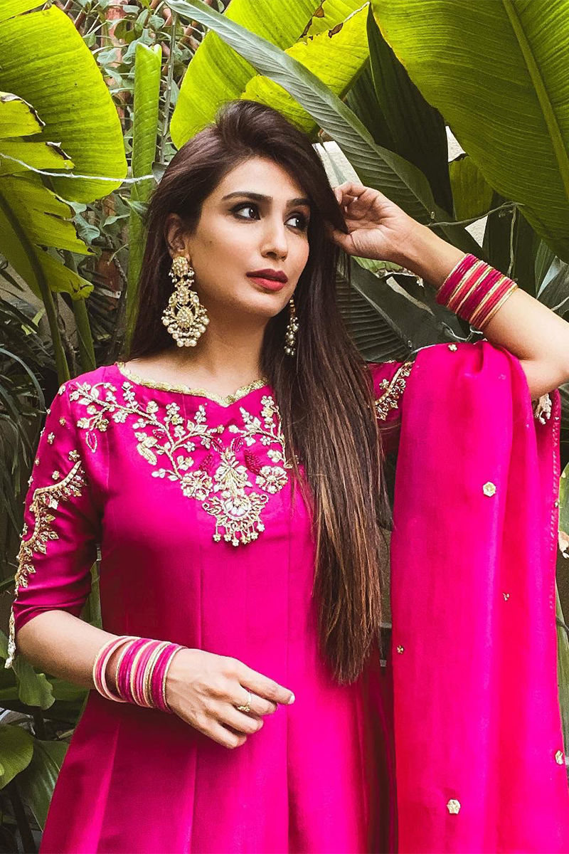 Pakistani Deep Berry Pink Zardozi Silk Kalidar (3-Piece) - Image 2