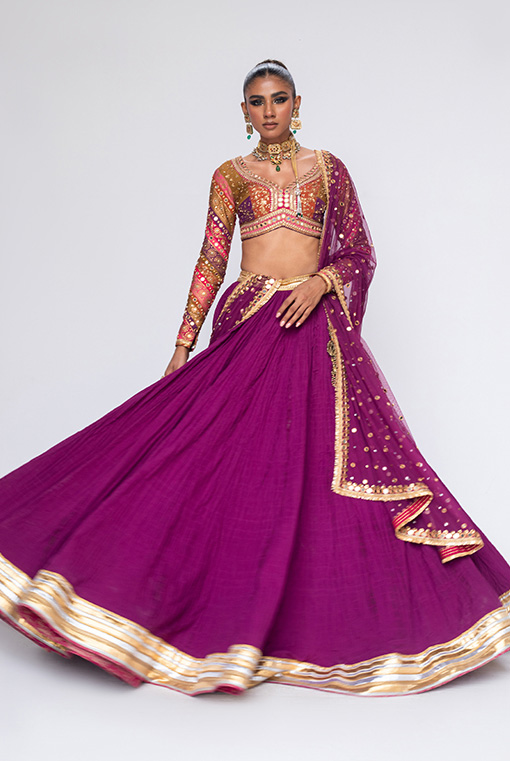 Pakistani Magenta Chattapatti Embroidered Crushed Lehenga (3-Piece) - Image 3