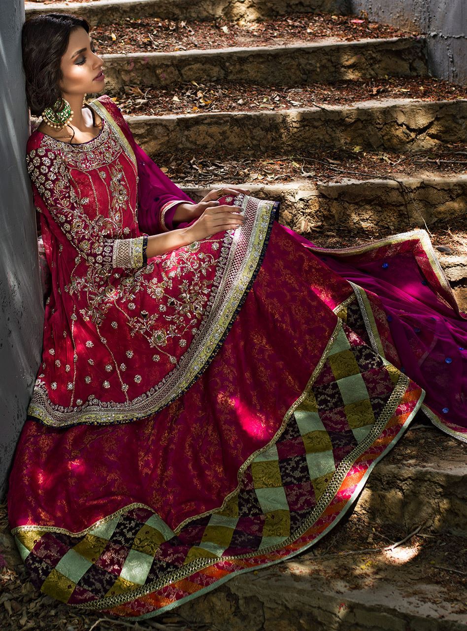 Melon Pink Embellished Net & Jamawar Lehenga (3-Piece) - Image 4