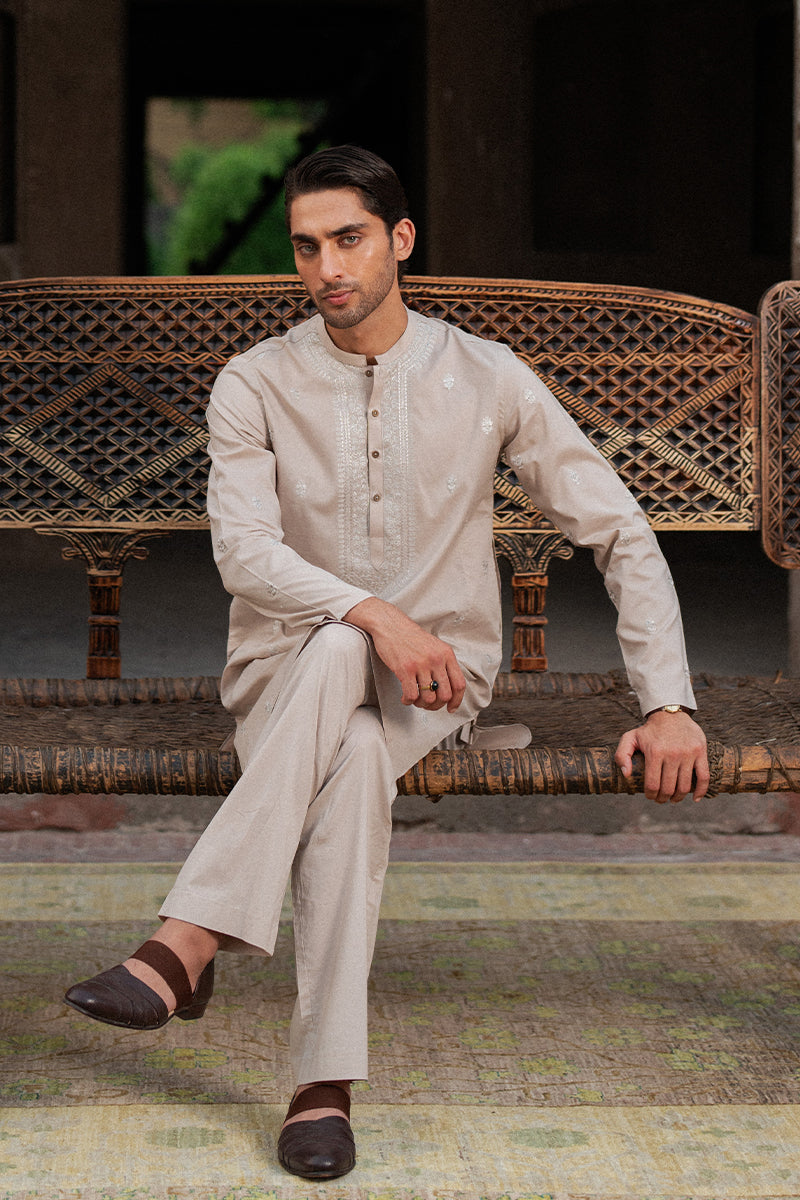 Salmon Pink Embroidered Cotton Kurta Pajama (2-Piece) - Image 2