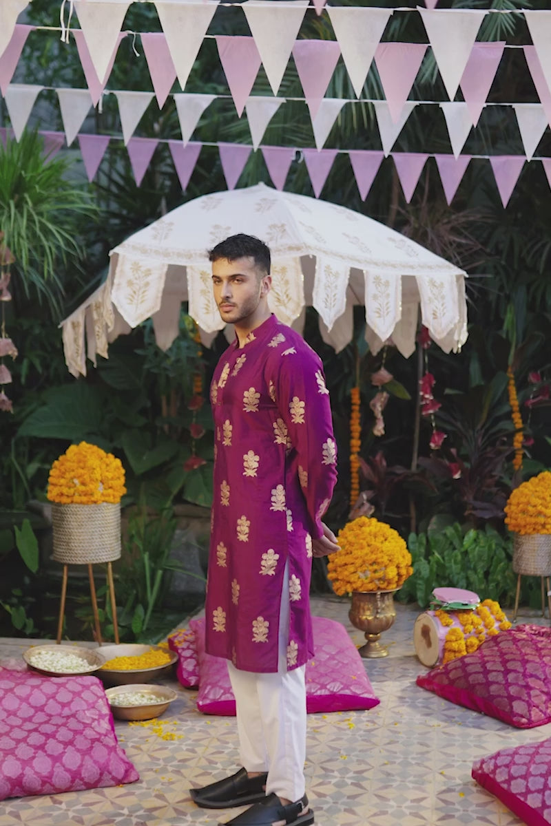 Magenta Screen-Printed Katan Silk Kurta (2-Piece) - Image 6