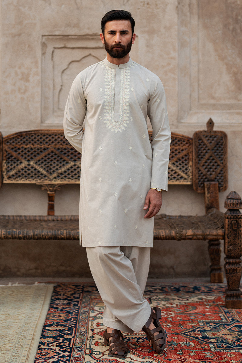 Salmon Pink Aari Embroidered Cotton Kurta Shalwar (2-Piece) - Image 4