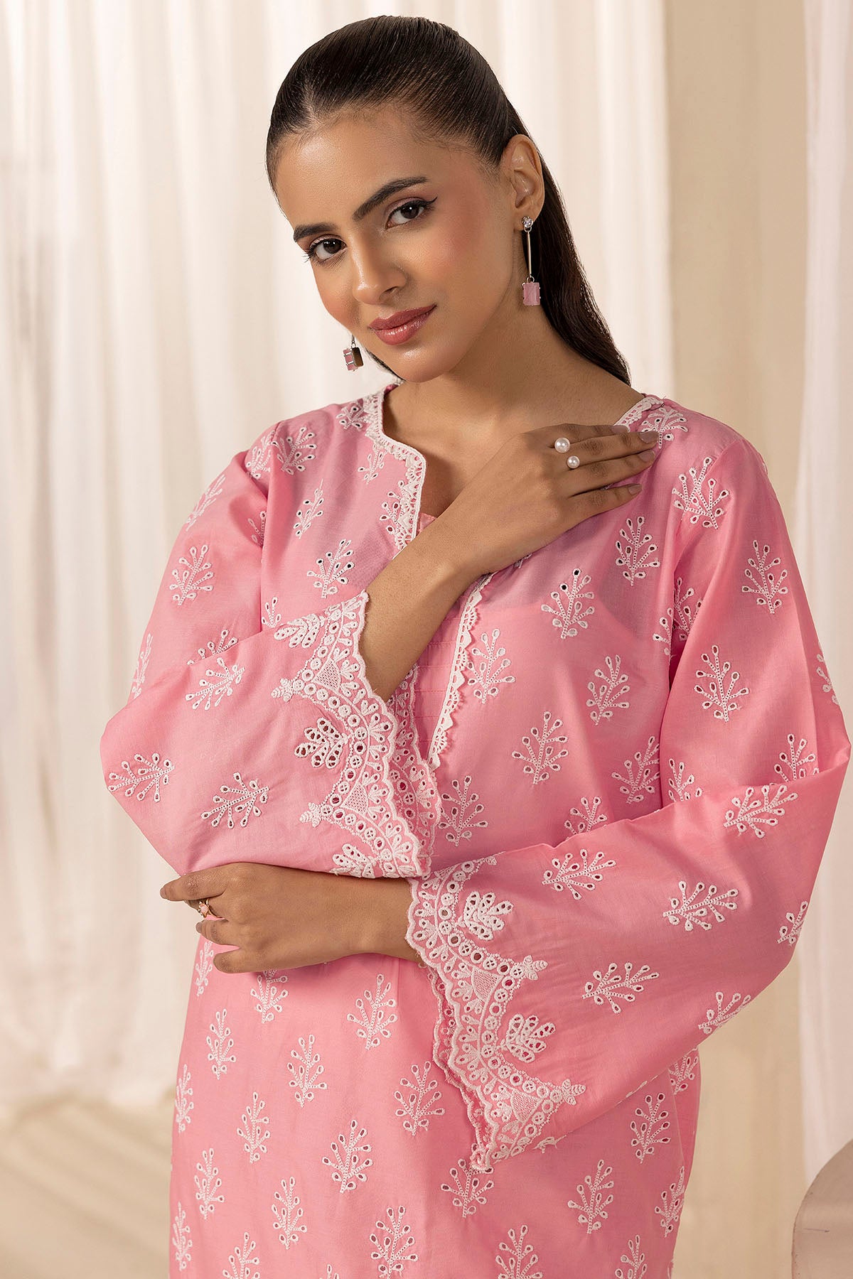 Pakistani Pastel Pink Schiffli Embroidered Cambric Lawn Kameez (2-Piece) - Image 2