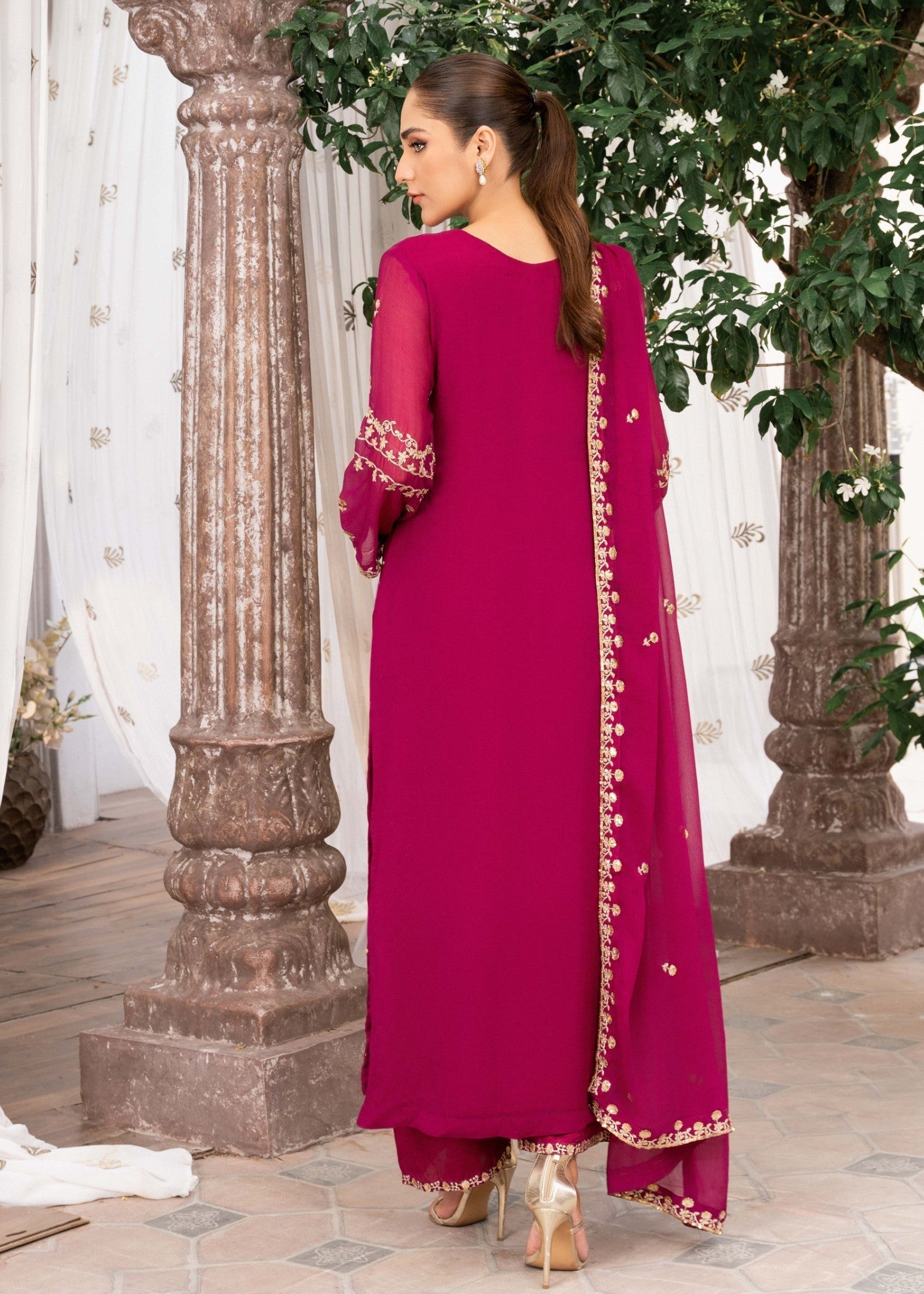 Pakistani Magenta Embroidered Chiffon Kurta Set (3-Piece) - Image 3