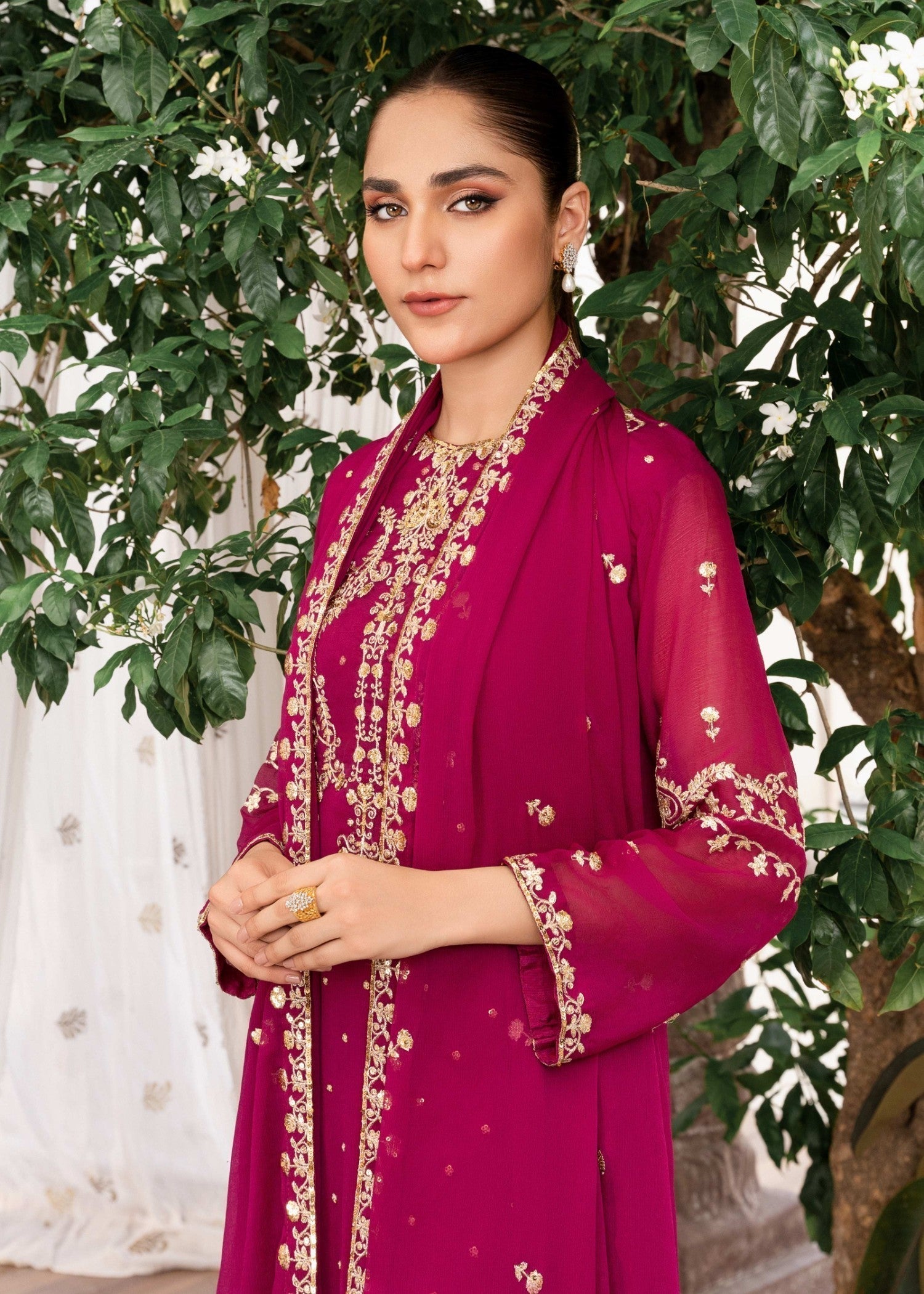 Pakistani Magenta Embroidered Chiffon Kurta Set (3-Piece) - Image 4