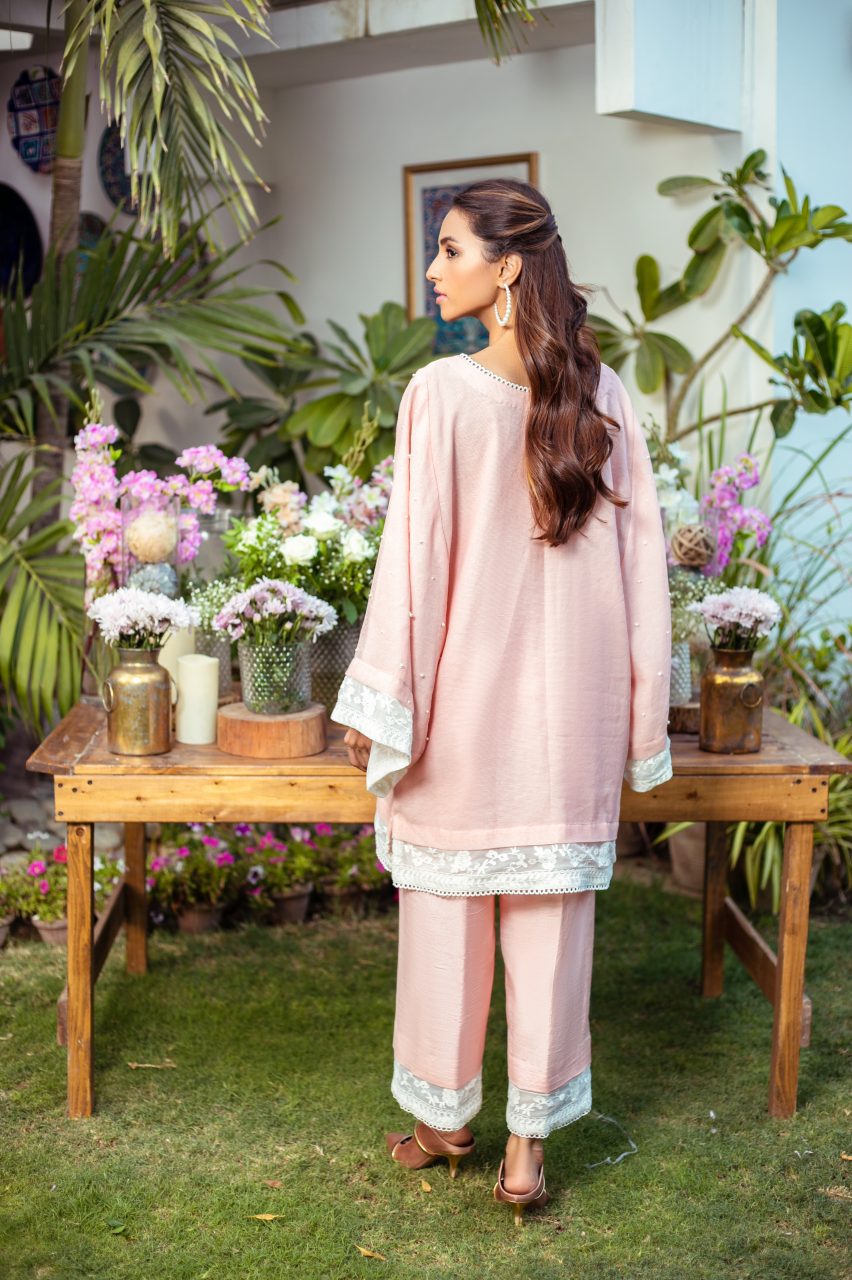 Pakistani Pink Embroidered Cotton Net Salwar Kameez (2-Piece) - Image 3