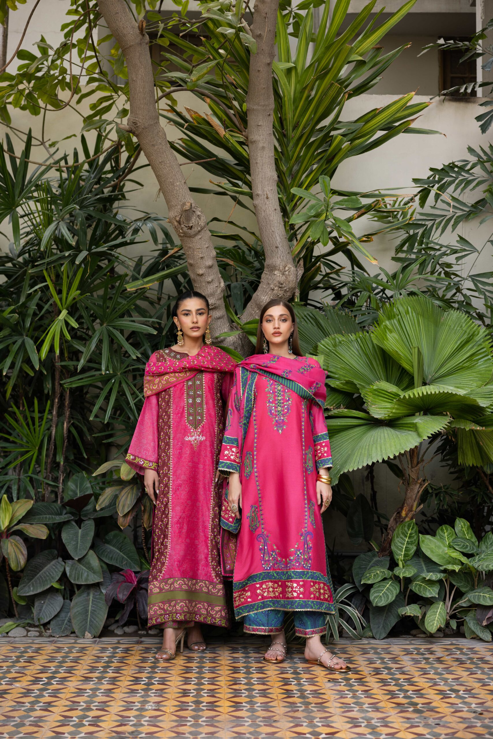 Fuchsia Embroidered Cotton Silk Kurta Set (3-Piece) - Image 6