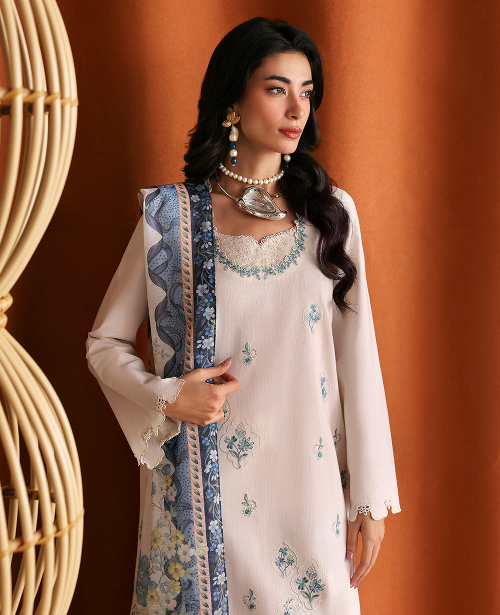 Pakistani Pastel Pink Embroidered Dobby Salwar Kameez (3-Piece) - Image 3