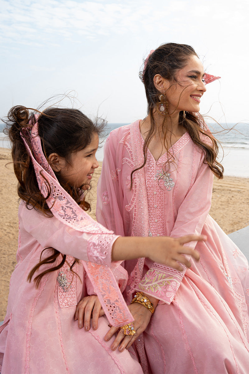 Pakistani Pastel Pink Embroidered Embossed Fabric Salwar Kameez (2-Piece) - Image 7