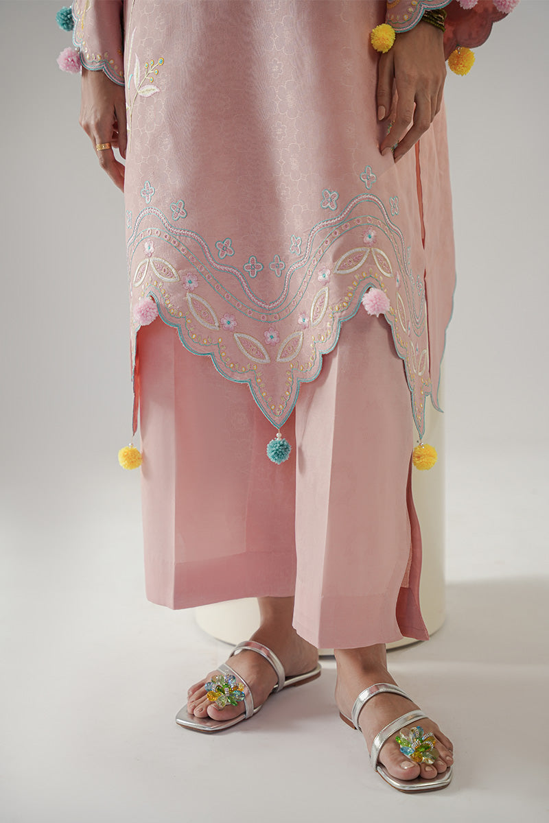 Soft Pink Embroidered Embossed Fabric Kurta Set (2-Piece) - Image 7