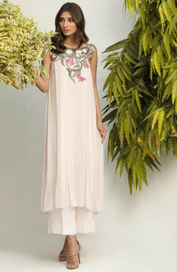 Pakistani Powder Pink Floral Appliqué Georgette Salwar Kameez (2-Piece) - Image 1