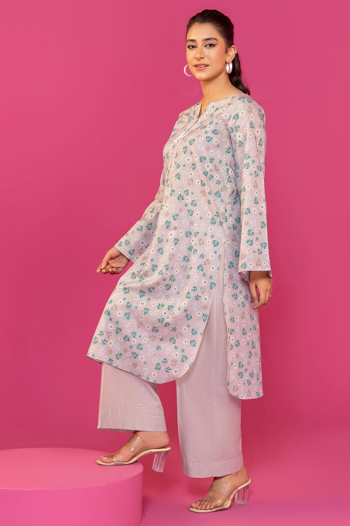 Soft Pink Digital Printed Lawn Salwar Kameez (2-Piece) - Image 3
